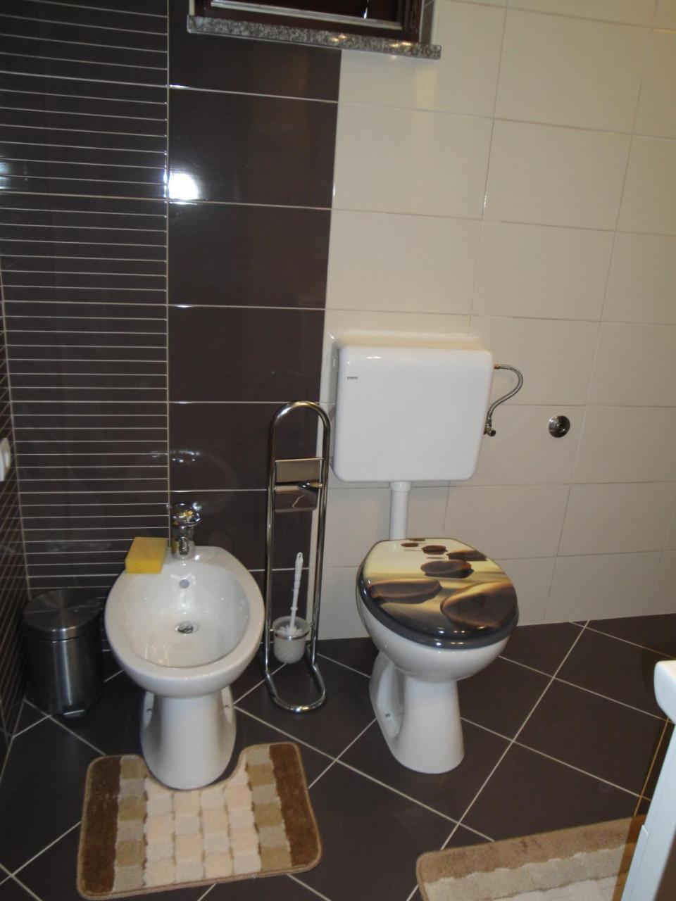 Apartment Exclusive Annex Ровінь Екстер'єр фото
